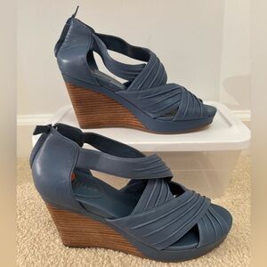 NIB Cole Haan blue leather open toe platform wedge - $185 - 9 1/2 (9.5)